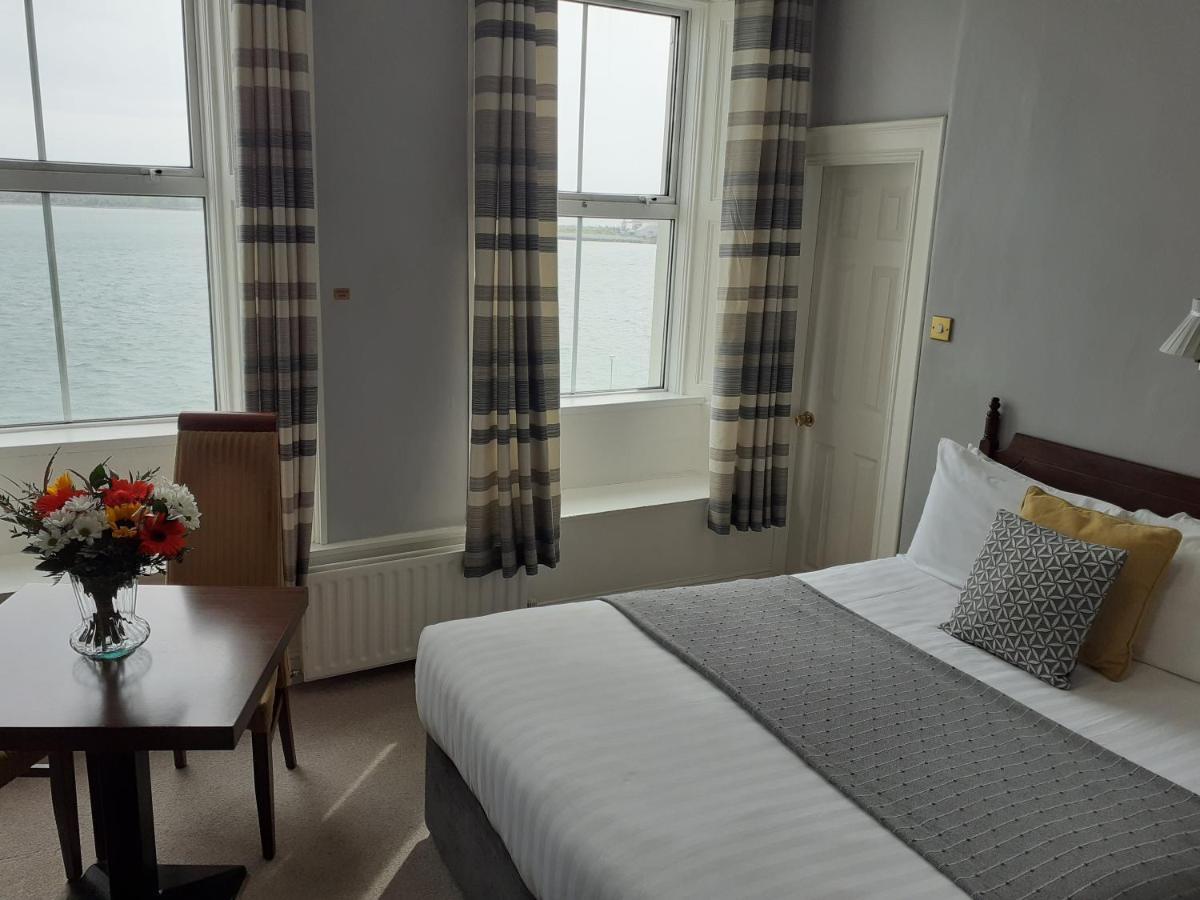 Commodore Hotel Cobh Exterior foto
