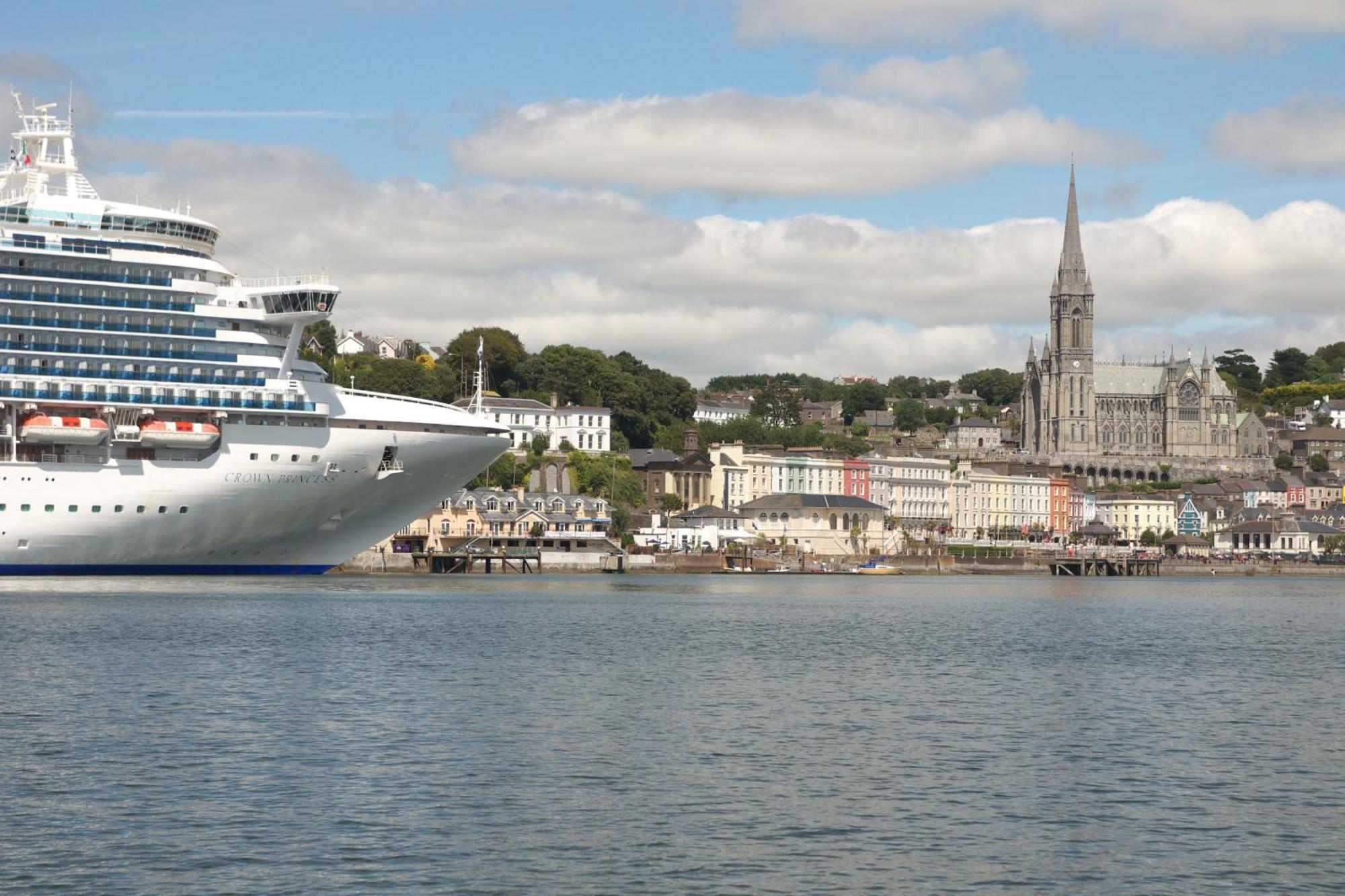 Commodore Hotel Cobh Exterior foto