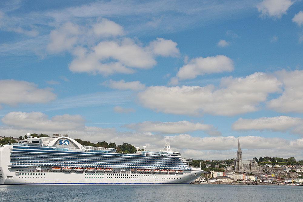 Commodore Hotel Cobh Exterior foto
